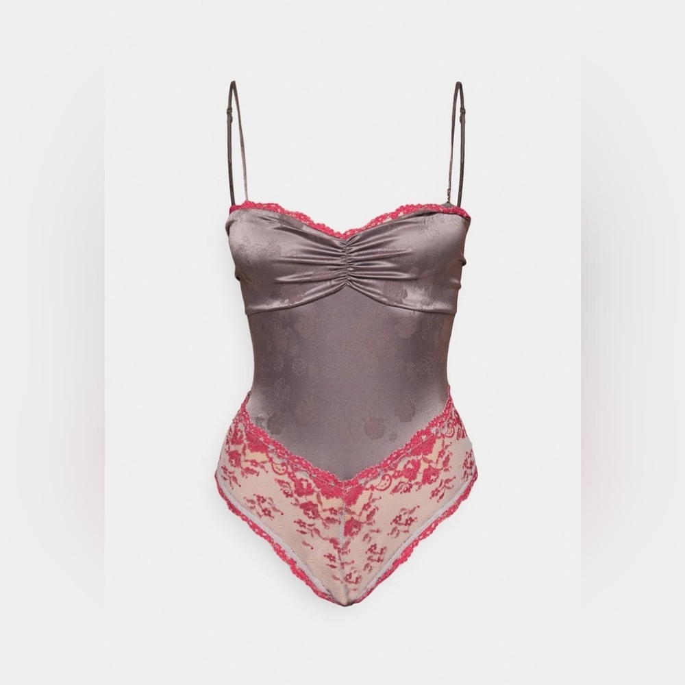 Free People Intimately Cocktail Hour Bodysuit frosted Fig XS - Picture 7 of 8